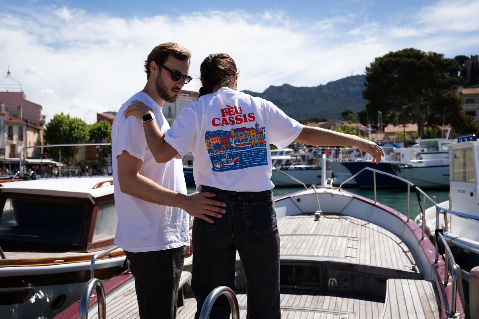 Le port, là où Cassis commence.